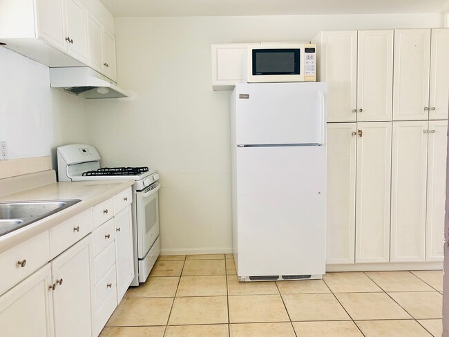 Photo - Live by the Beach! 2BD/1BA Mission Beach Apartment with Garage! ONLY $3,295/mo! Unit 732 Santa Barbara Place