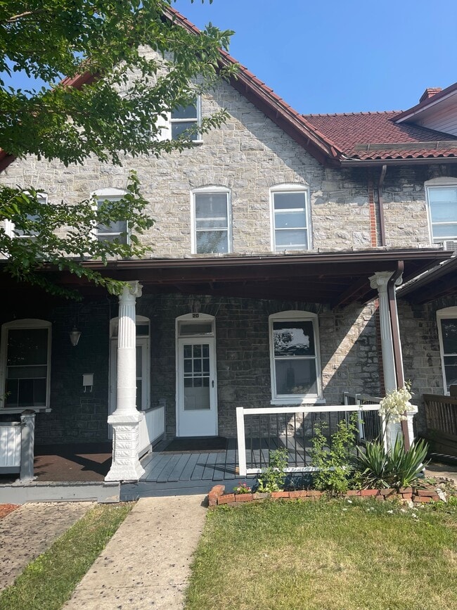 Photo - 20 Belview Ave