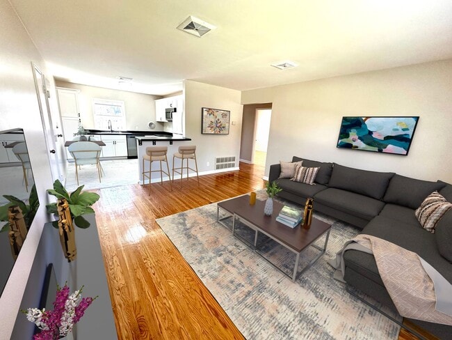 Photo - 2722 Riedling Dr Unit 4