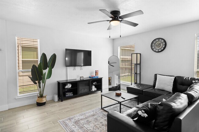 Photo - 2515 Bammelwood Dr
