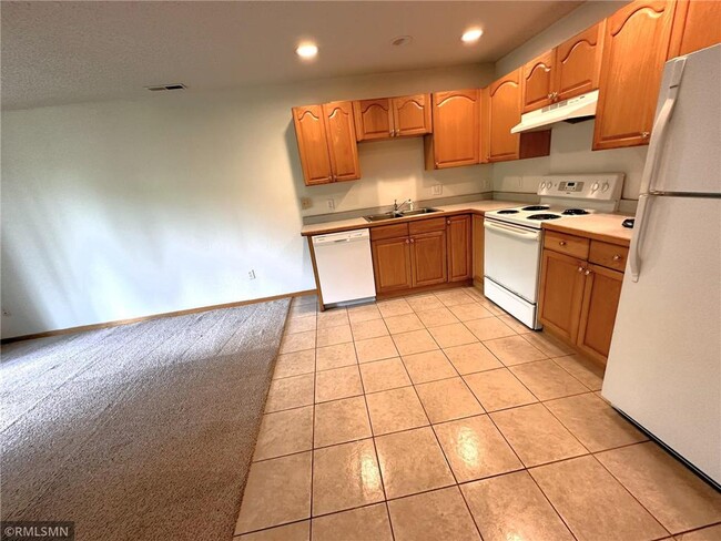 Photo - 1279 Pinewood Trail Unit #2