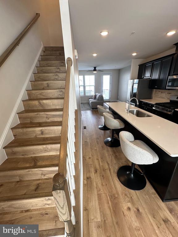 Photo - 127 Capital Ct