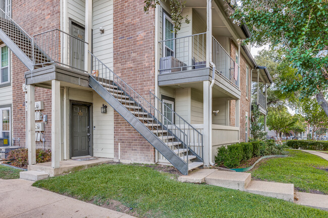 Photo - 5981 Arapaho Rd Condo Unit 403