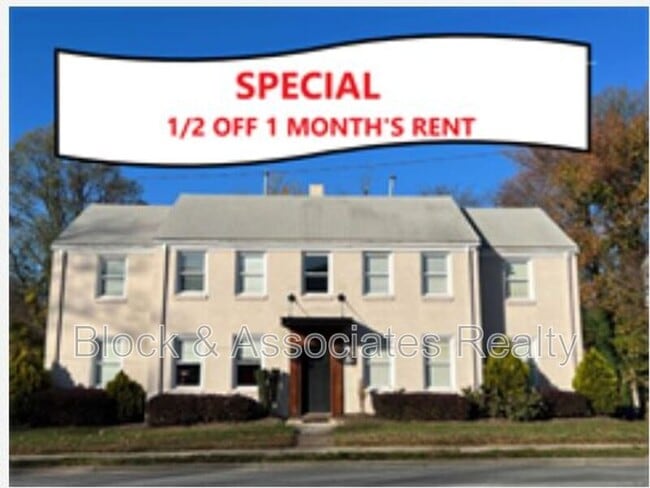 Building Photo - 1108 W Friendly Ave Unit Apt 1