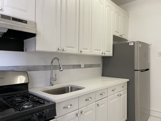 Photo - 3251 - 3253 Cambridge Ave