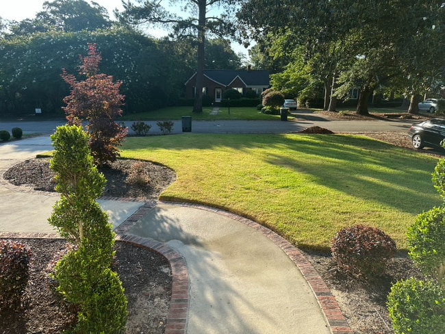 Photo - 749 Poinsettia St