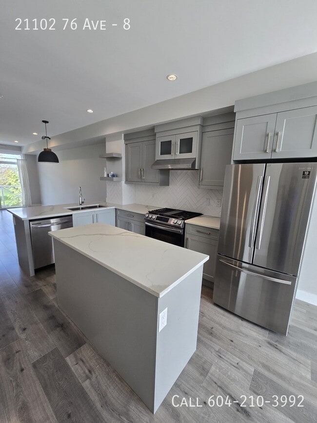 Building Photo - Langley Townhome Near Willoughby