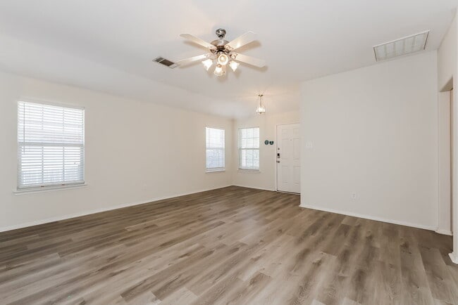 Photo - 4031 Ridgetop Dr