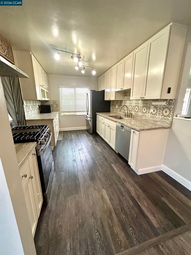 Photo - 356 Frederic Ave