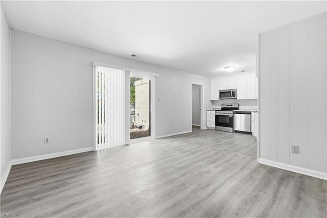 Photo - 1261 Clydesdale Ln