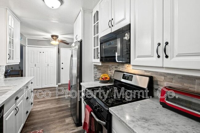 Photo - 752 Osage St
