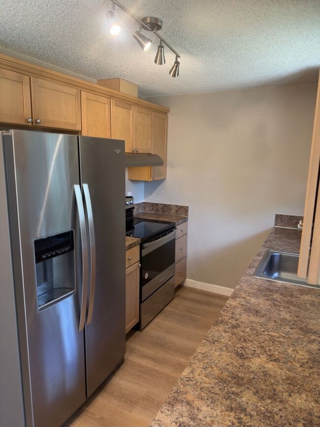 Photo - 22833 SW Washington St Unit #1