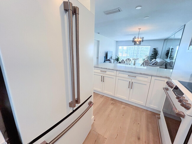 Photo - 1030 Silk Oak Terrace Unit 203