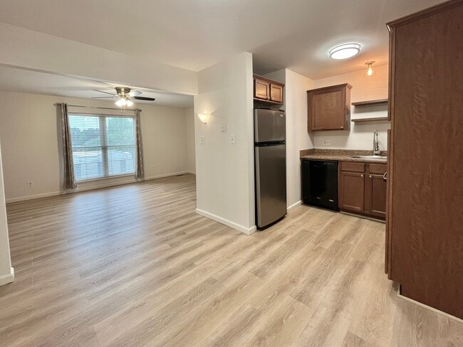 Building Photo - Chesterfield Parkview Condos Unit 14524 F Cazado