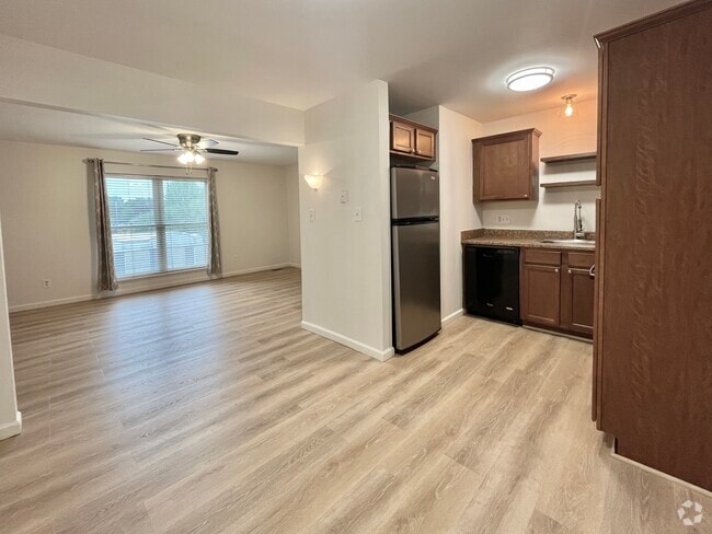 Building Photo - Chesterfield Parkview Condos Unit 14524 F Cazado