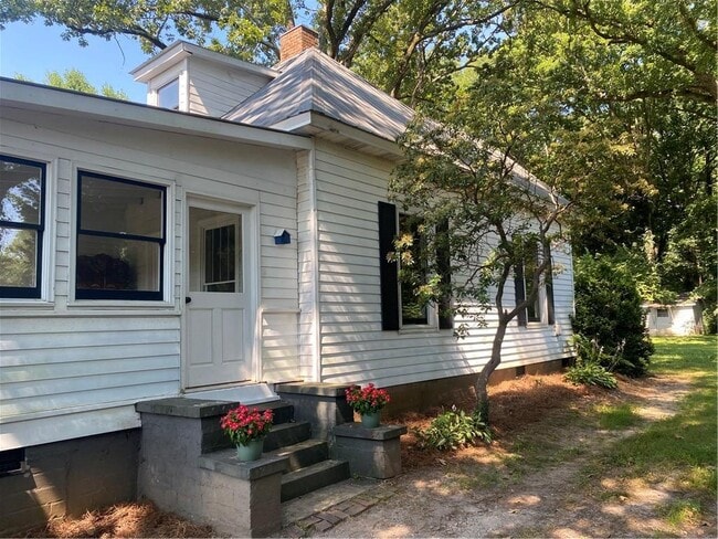 Photo - 101 1st Ave NW