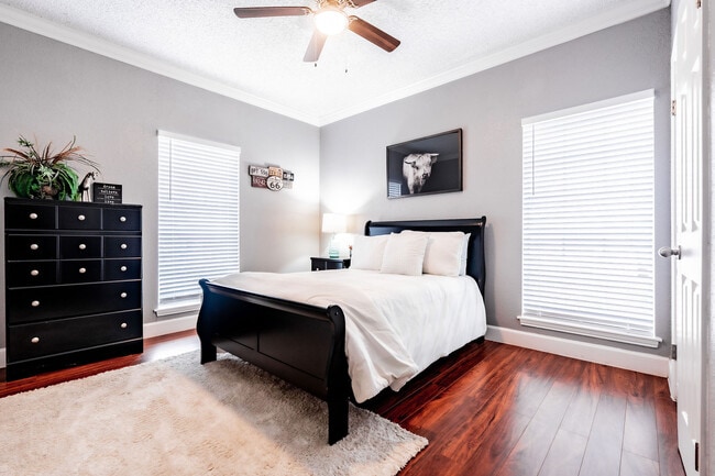 Photo - The Palms at Memorial Apartments