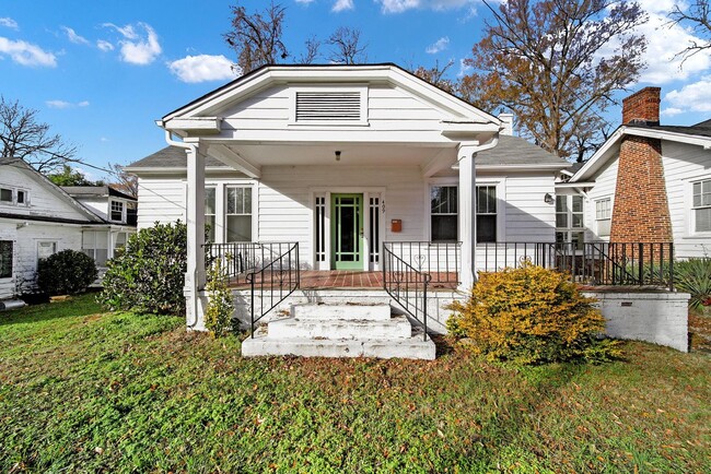 Lovely historic home in Gastonia! - Lovely historic home in Gastonia!