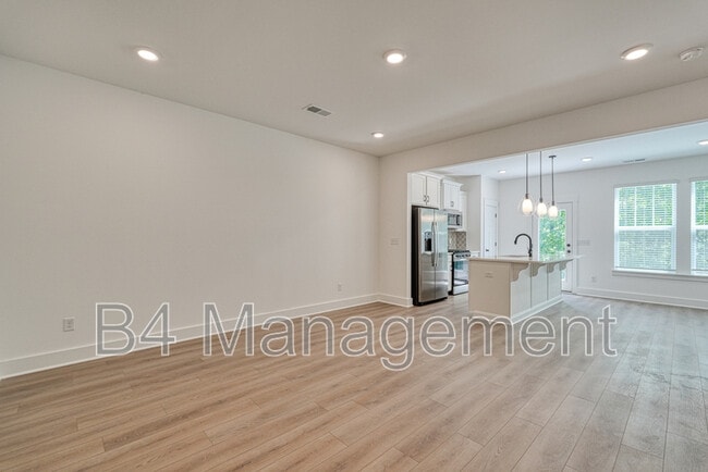 Photo - 416 W Parima Ct