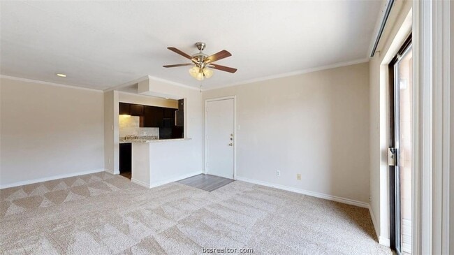 Photo - 904 University Oaks Blvd Unidad 85