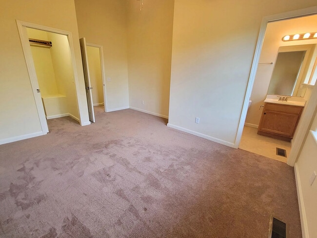 bedroom image 3 bhcr - Creekside Villas