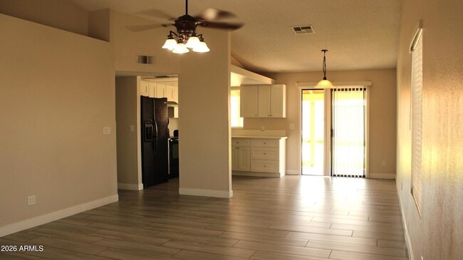 Photo - 5425 N 74th Dr