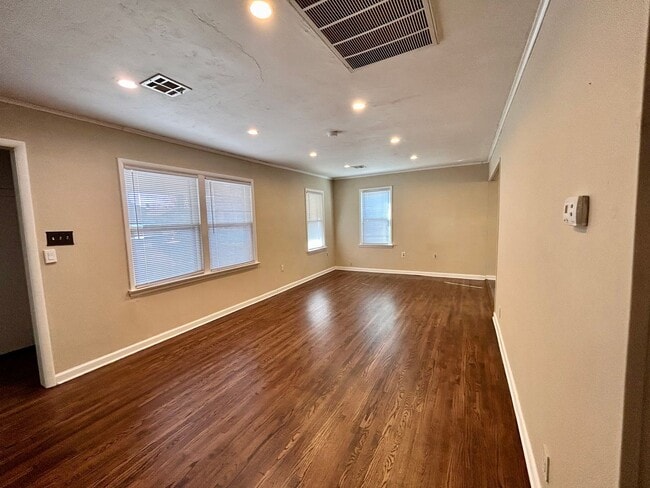 Photo - Remodeled Home In Patrick Henry/Edison School District!
