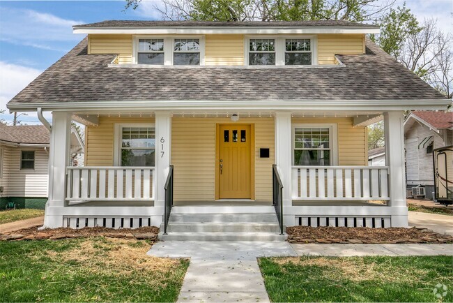 Building Photo - Available July 5! Rental