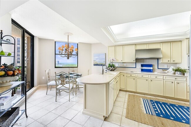 Photo - 6075 Pelican Bay Blvd Unidad 1105