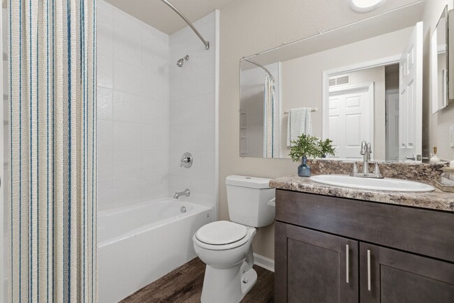 Oakridge Apartments