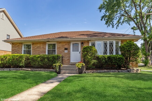 Photo - 309 E Madison St