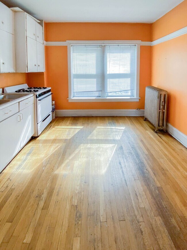 5137 N Wolcott Ave Unit 3