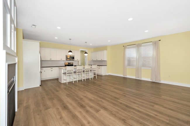 Photo - 2907 8th Ave SW