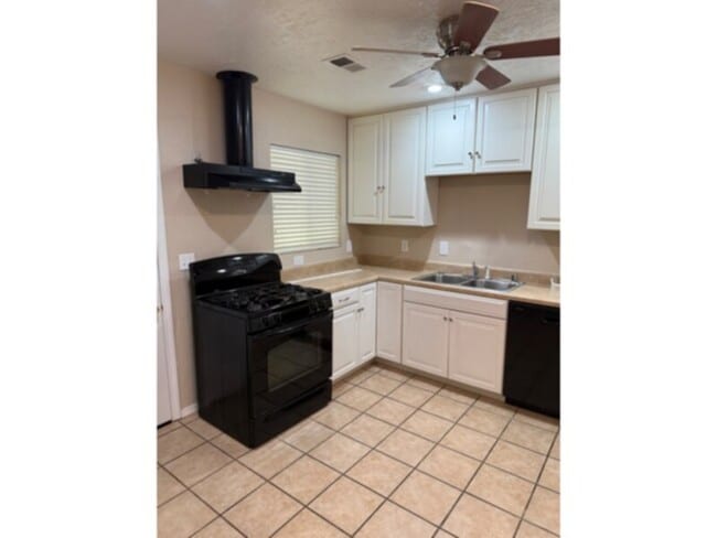 Photo - Pennsylvania Place