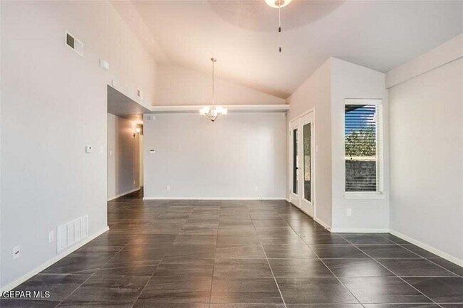 Photo - 4821 Adrian Campos St