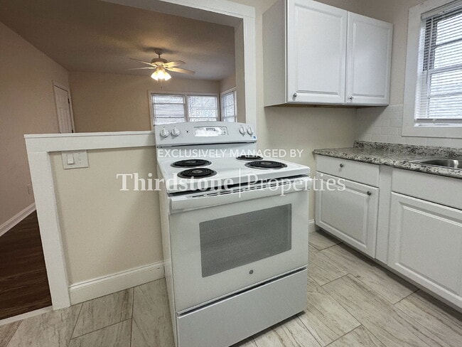 Photo - 2659 College St Unidad 3