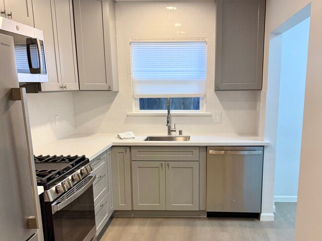 Photo - 467 36th St Unit 467