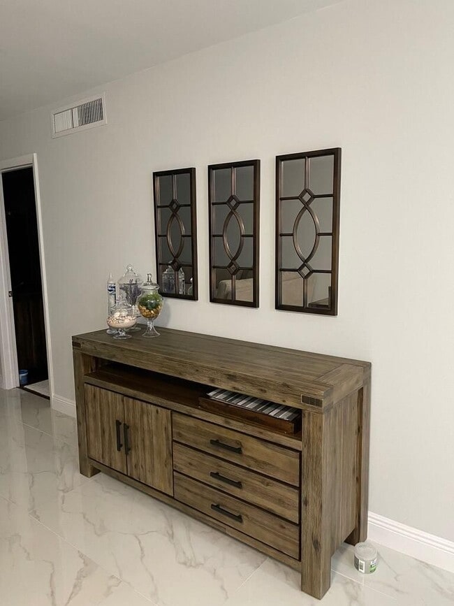 Photo - 1629 Riverview Rd Unidad 420