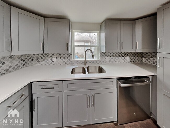 Photo - 2129 San Antonio St