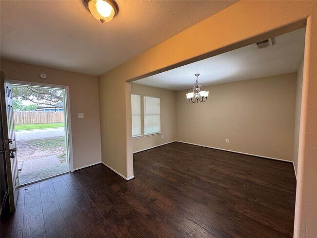 Photo - 15718 Colonial Bridge Ln