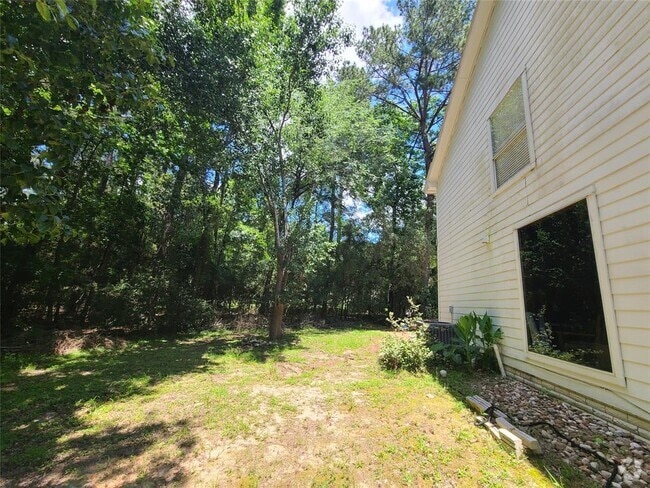 Building Photo - 1 Lake Forest Ct Rental