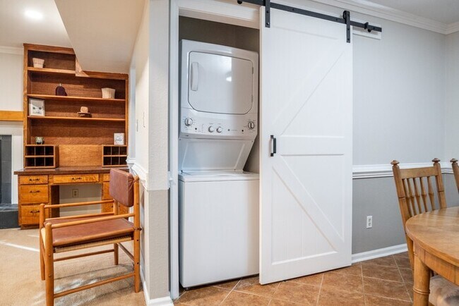 Photo - 6553 New Market Way Unidad 6553