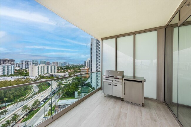 Photo - 18975 Collins Ave Unit 1605