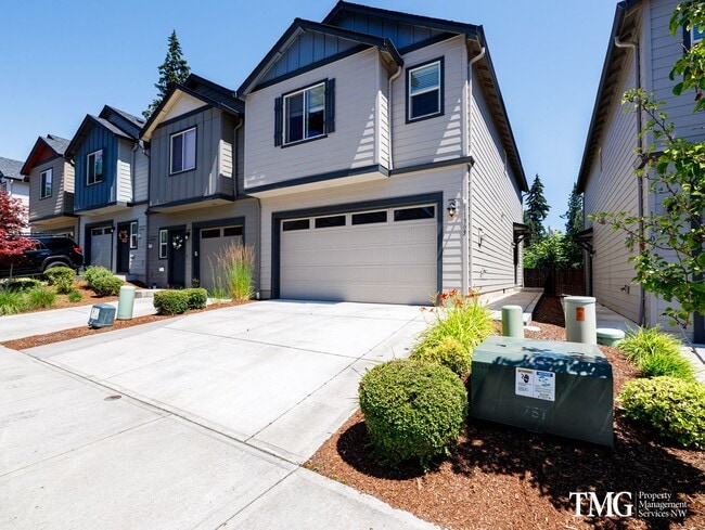 End-Unit Townhome - Modern Finishes - 2 Ca... - End-Unit Townhome - Modern Finishes - 2 Ca...