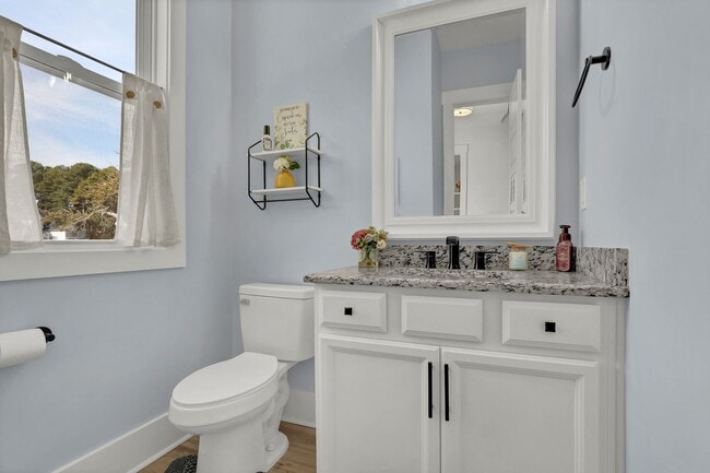 Photo - 1059 Meridian Dr