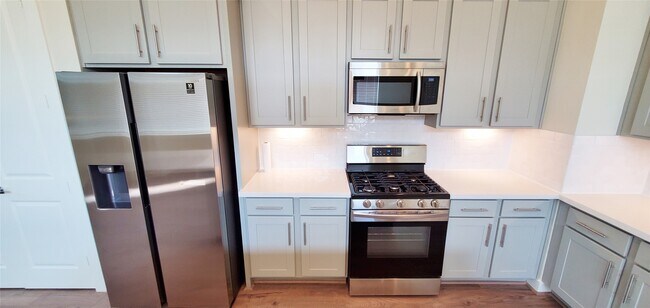 Photo - 2980 Alice St