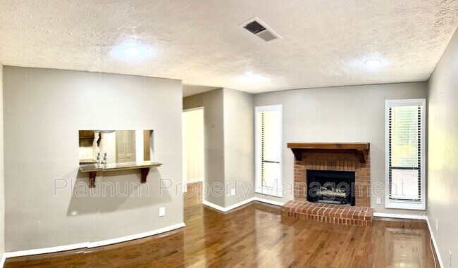 Photo - 1555 Terrell Mill Pl SE Unit Apt E