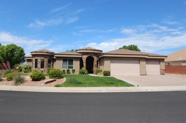 Photo - Spacious 3-Bed, 2-Bath Home with Open Floor Plan and Premium Amenities