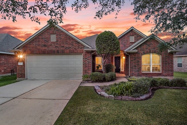 Building Photo - 9226 Fernwillow Dr