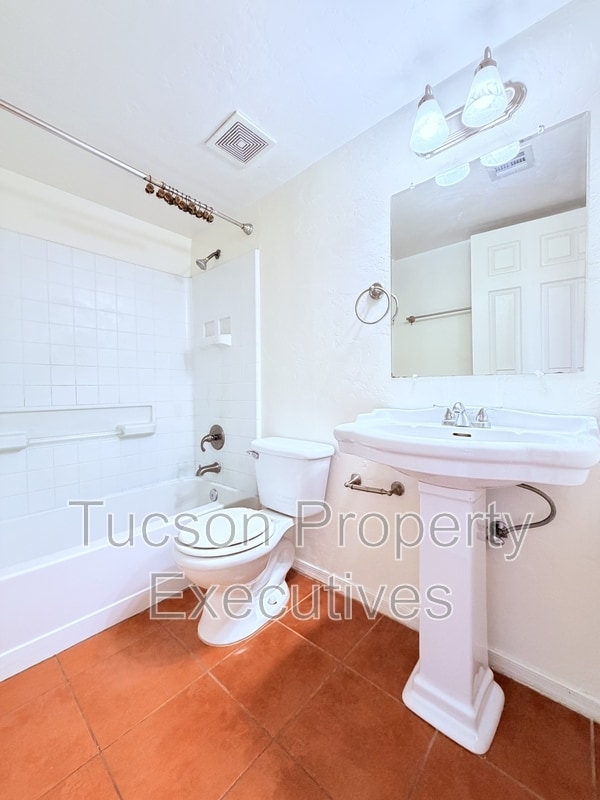 Photo - 455 W Kelso St Unit #201